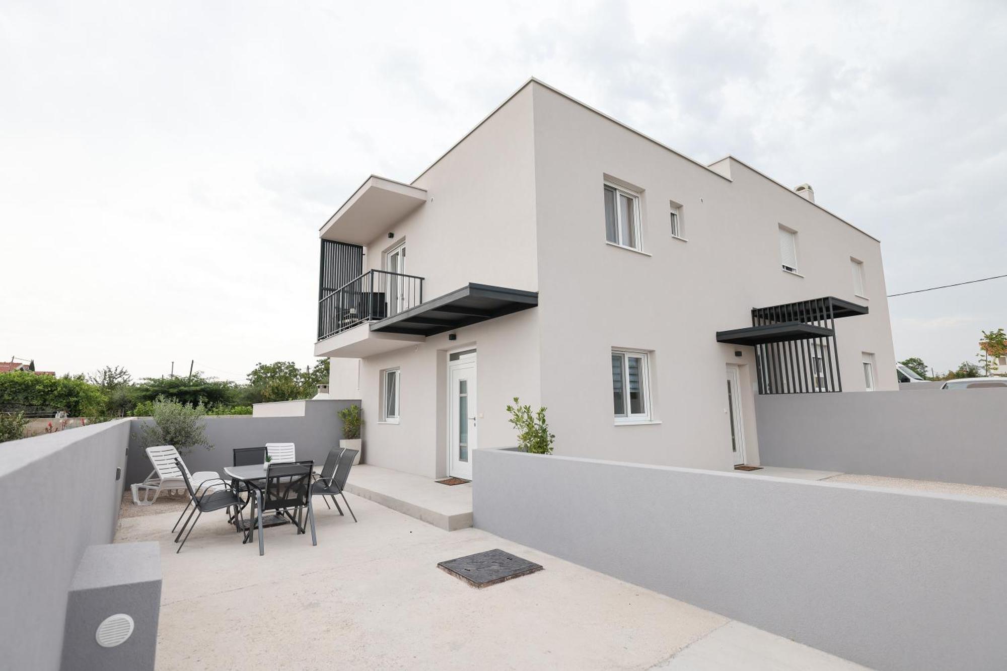 Duo Soles - Apartments With Private Parking Near Zadar Murvica  Exterior photo