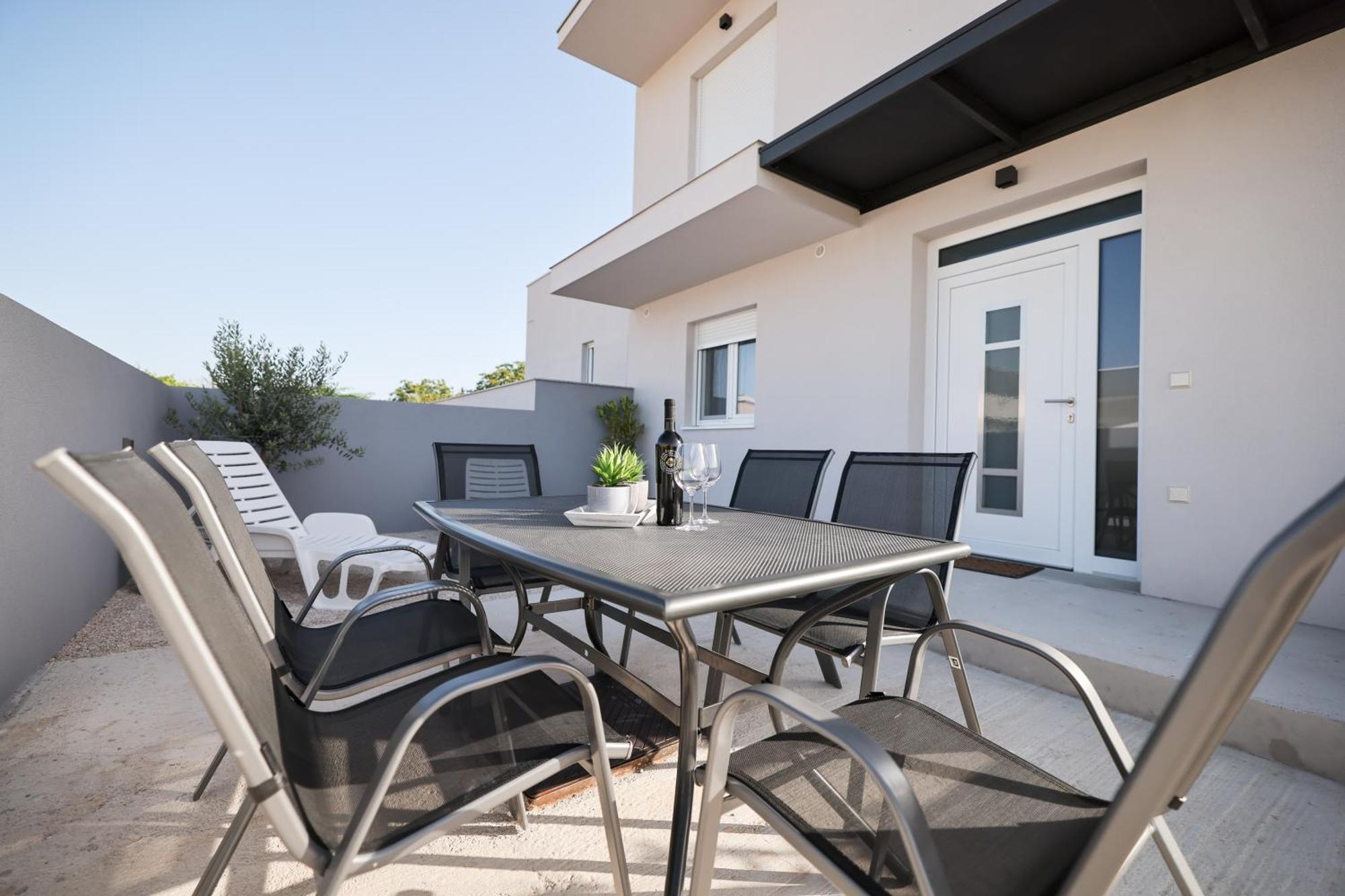 Duo Soles - Apartments With Private Parking Near Zadar Murvica  Exterior photo